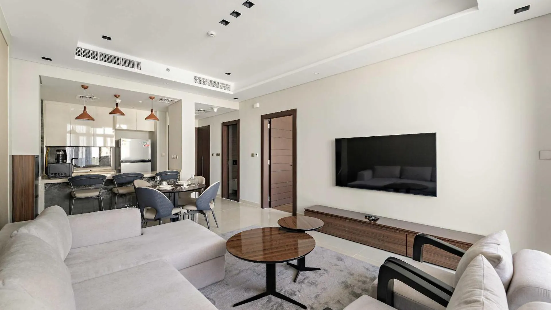 Chic One-Bedroom In New Residence In Business Bay Dubai 0*,