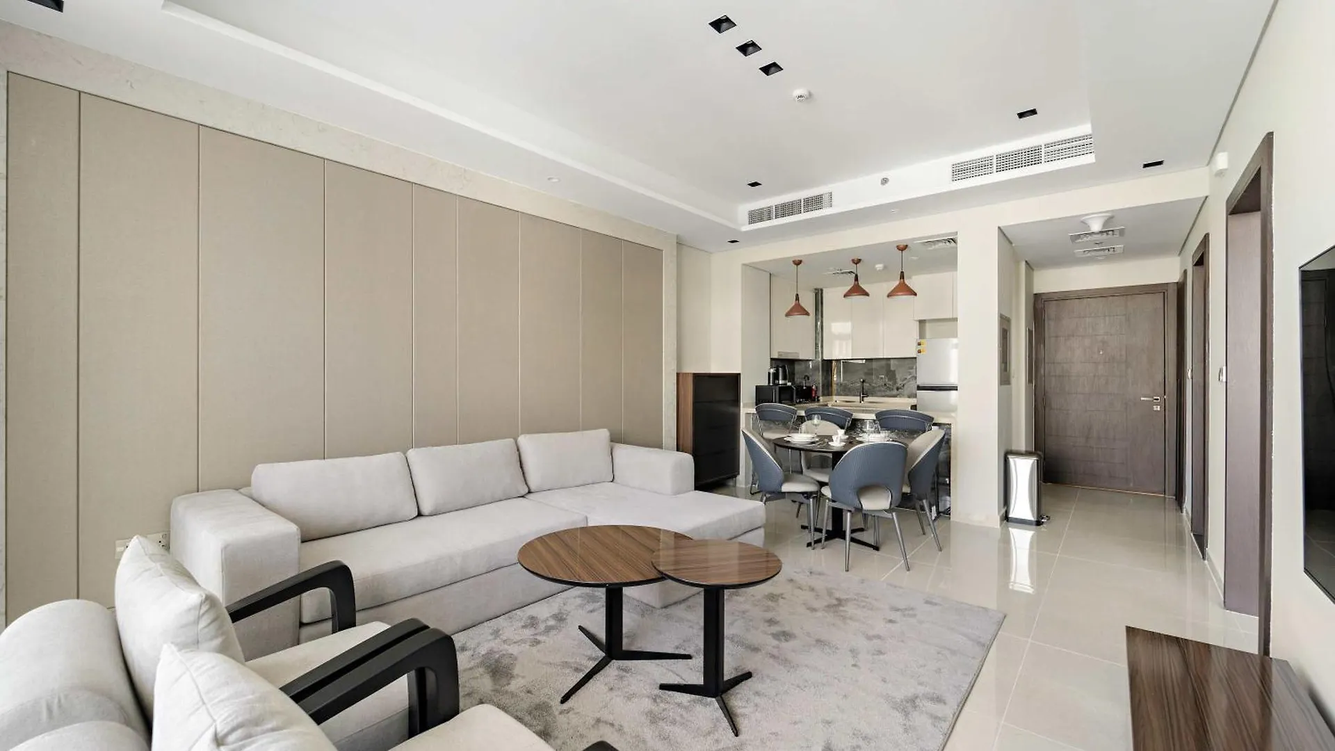 Chic One-Bedroom In New Residence In Business Bay Dubai Daire